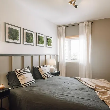 Ascou - 3 Bedrooms In Parque Nacoes شقة *