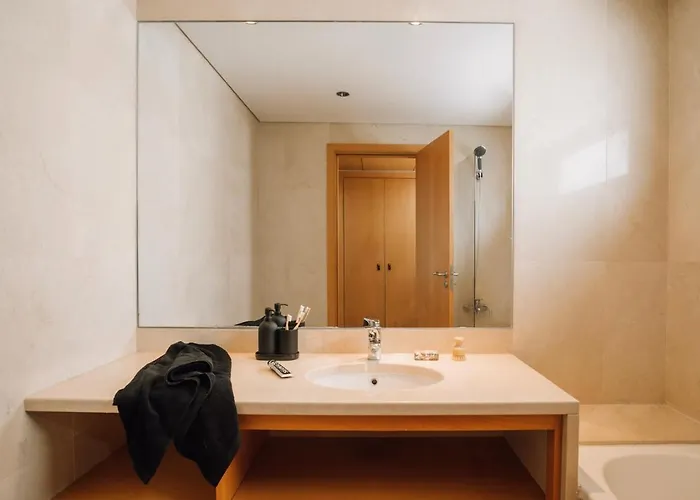 Ascou - 3 Bedrooms In Parque Nacoes شقة Lisboa