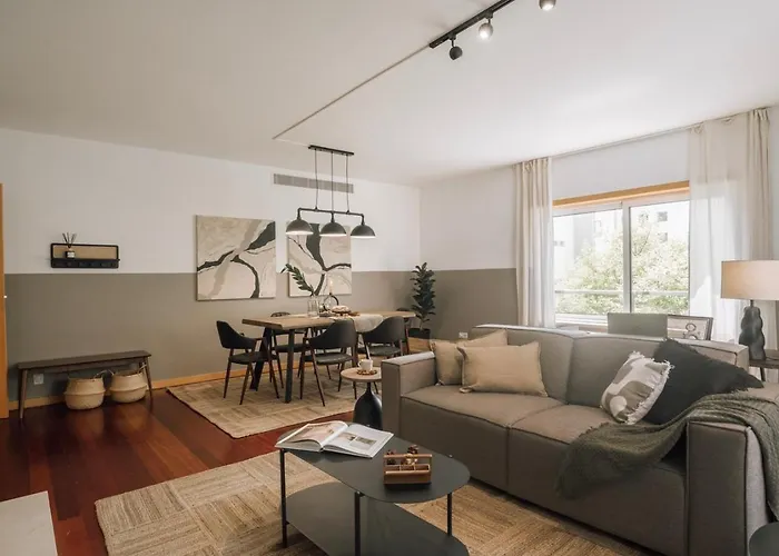 Ascou - 3 Bedrooms In Parque Nacoes