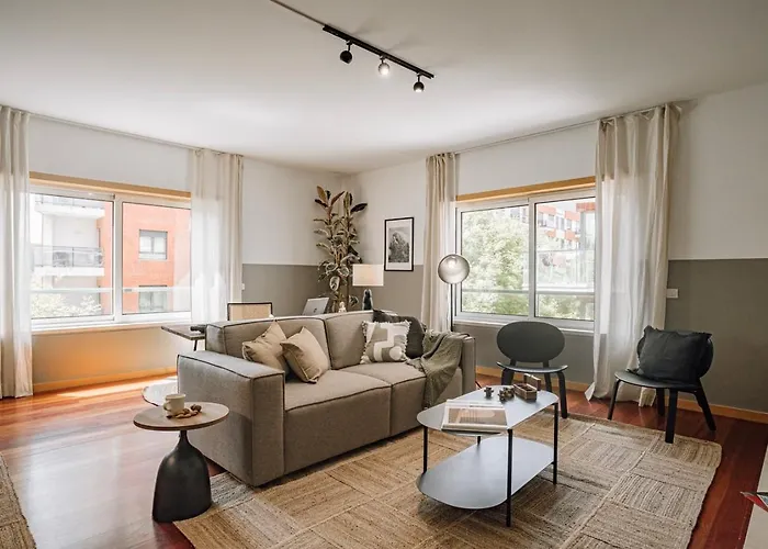شقة Ascou - 3 Bedrooms In Parque Nacoes *