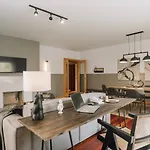 Ascou - 3 Bedrooms In Parque Nacoes Apartament